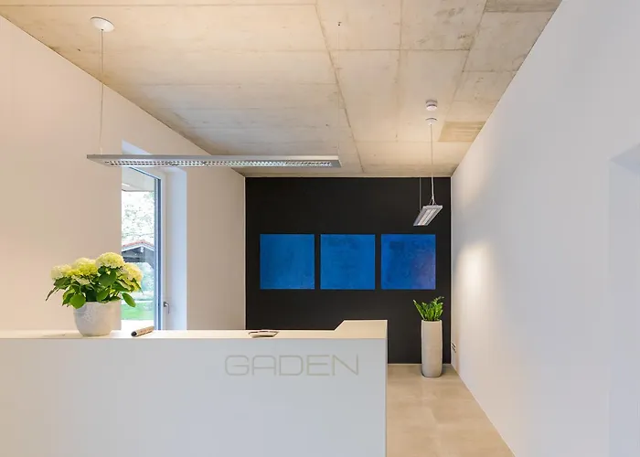 Gaden - 4*